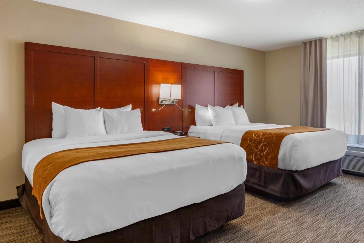 Comfort Suites Ошкош Стая снимка
