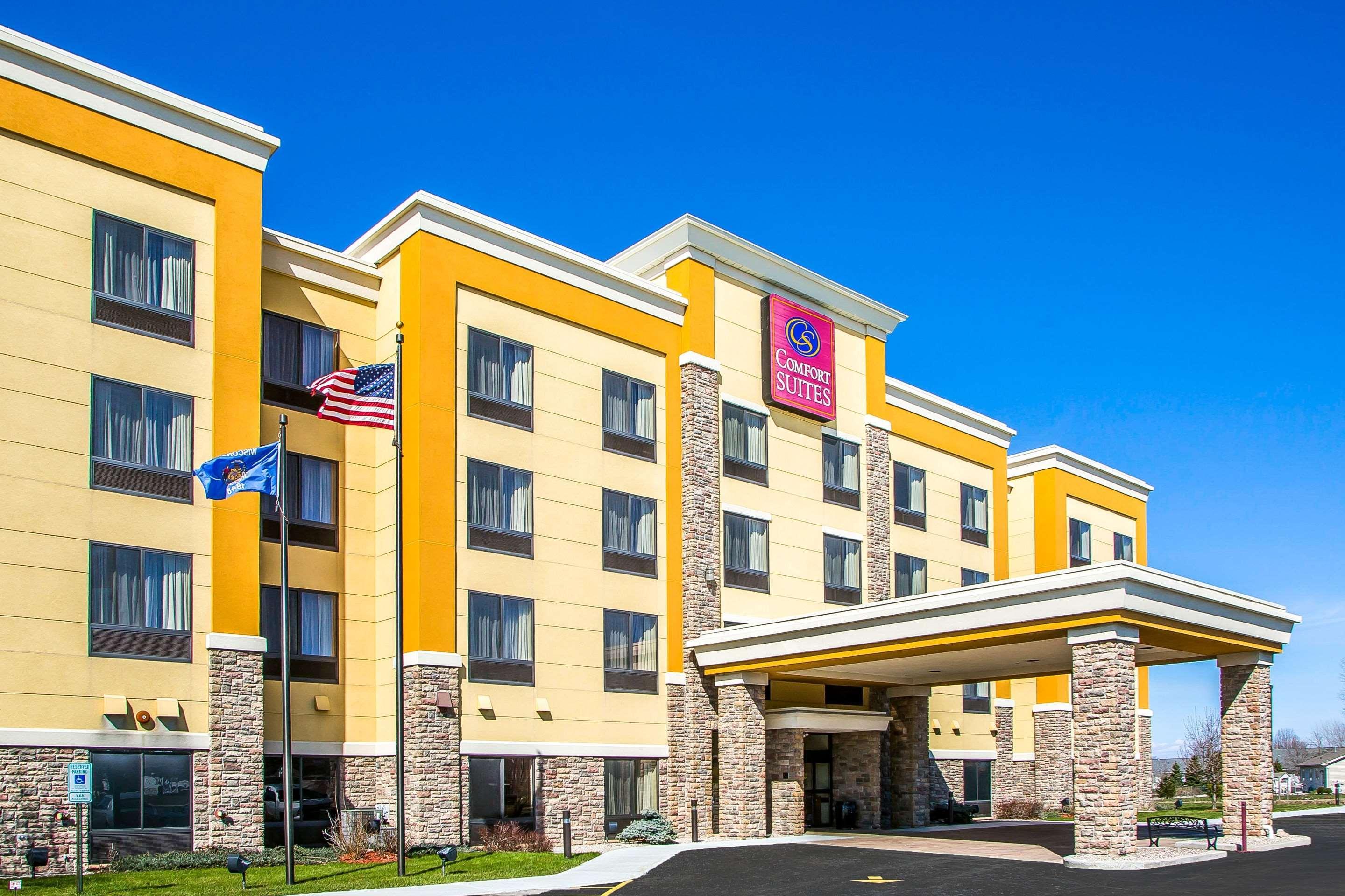 Comfort Suites Ошкош Екстериор снимка